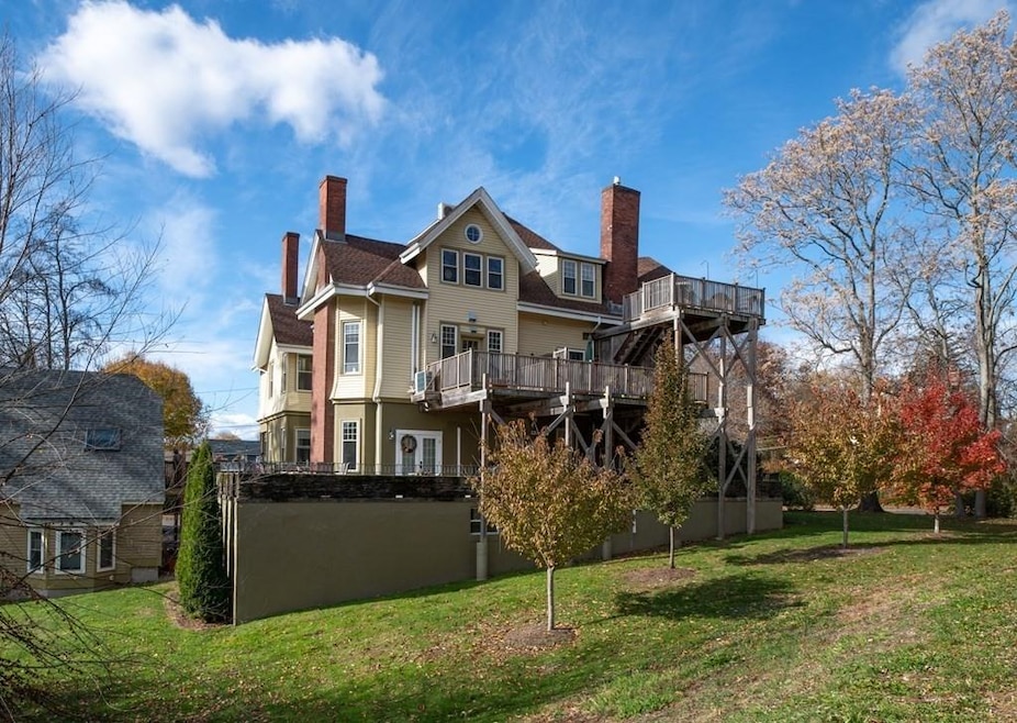 90 Pomeroy Terrace unit 2, Northampton, MA 01060 - photo 1