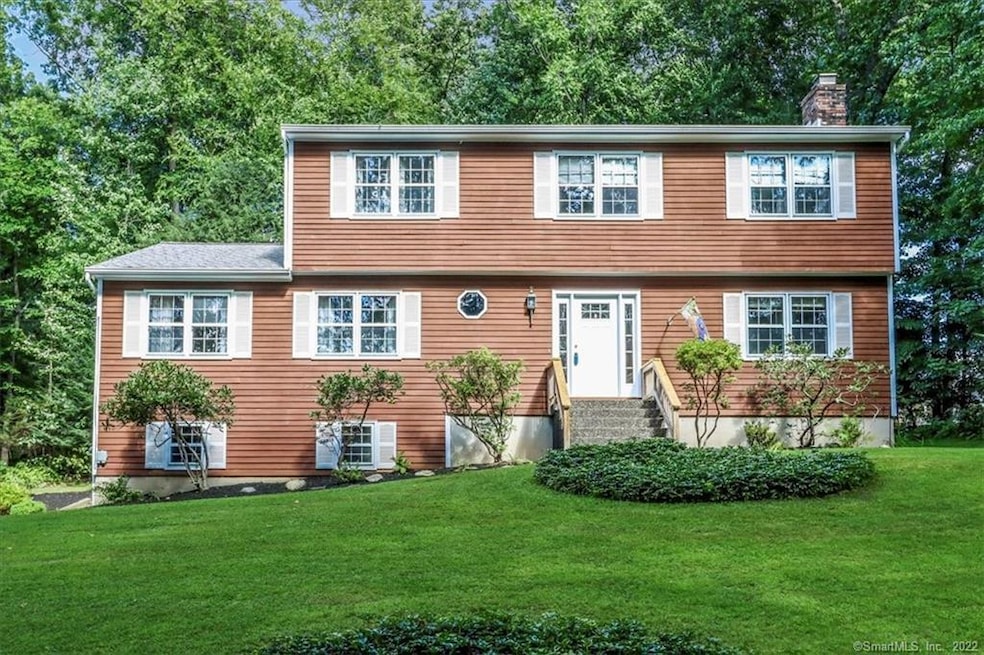 137 Pumpkin Hill Rd, New Milford, CT 06776 - photo 1