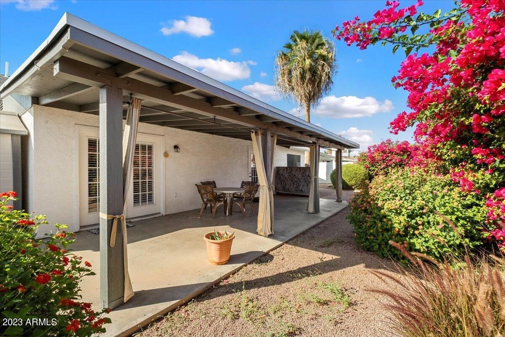 17-Covered Patio