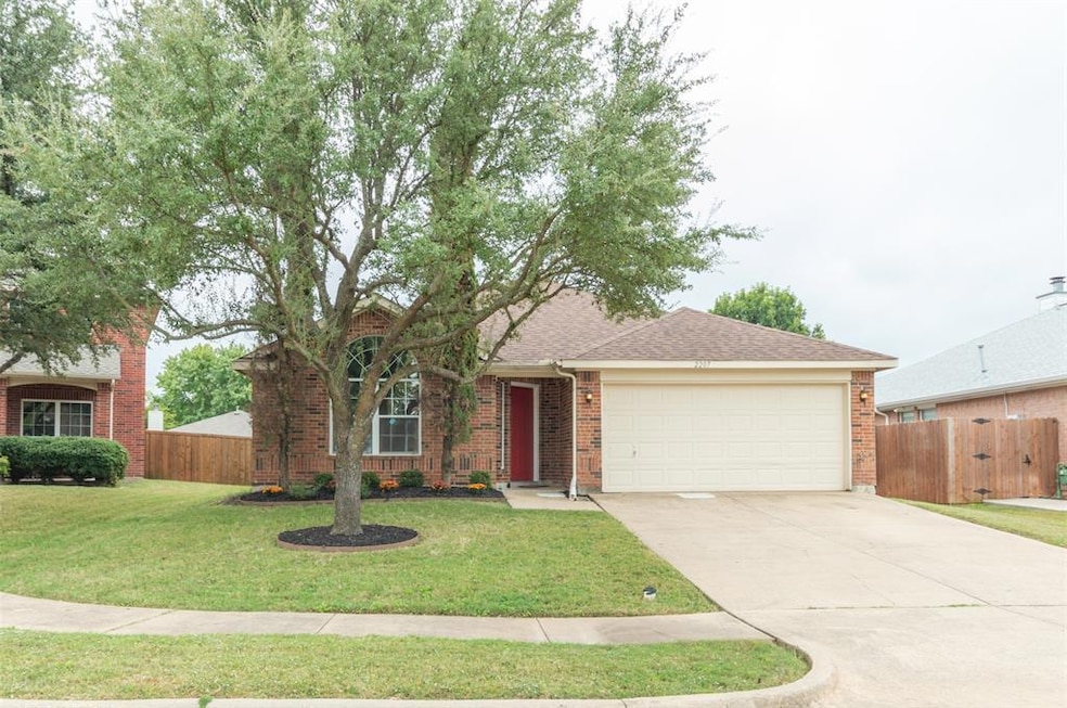 2207 Hideaway Ct, Wylie, TX 75098 - photo 1