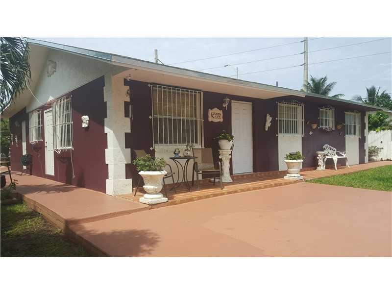 3665 NW 102 St, Unincorporated Dade County, FL 33147 - photo 1