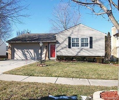 24339 Pinecrest