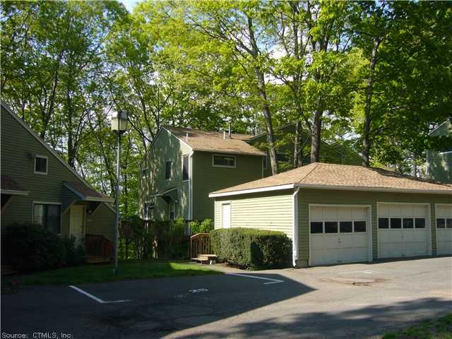 40 Foxon Hill Rd unit G24, New Haven, CT 06513 - photo 1