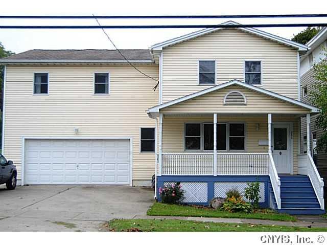 Exterior Front This home has a great rocking chair