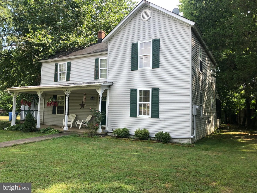 408 W Main St, Remington, VA 22734 - photo 1