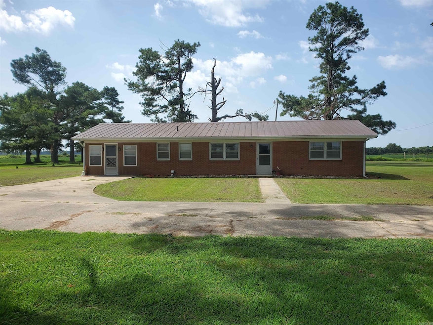 For Sale $195,000 • Co-Listing Agent