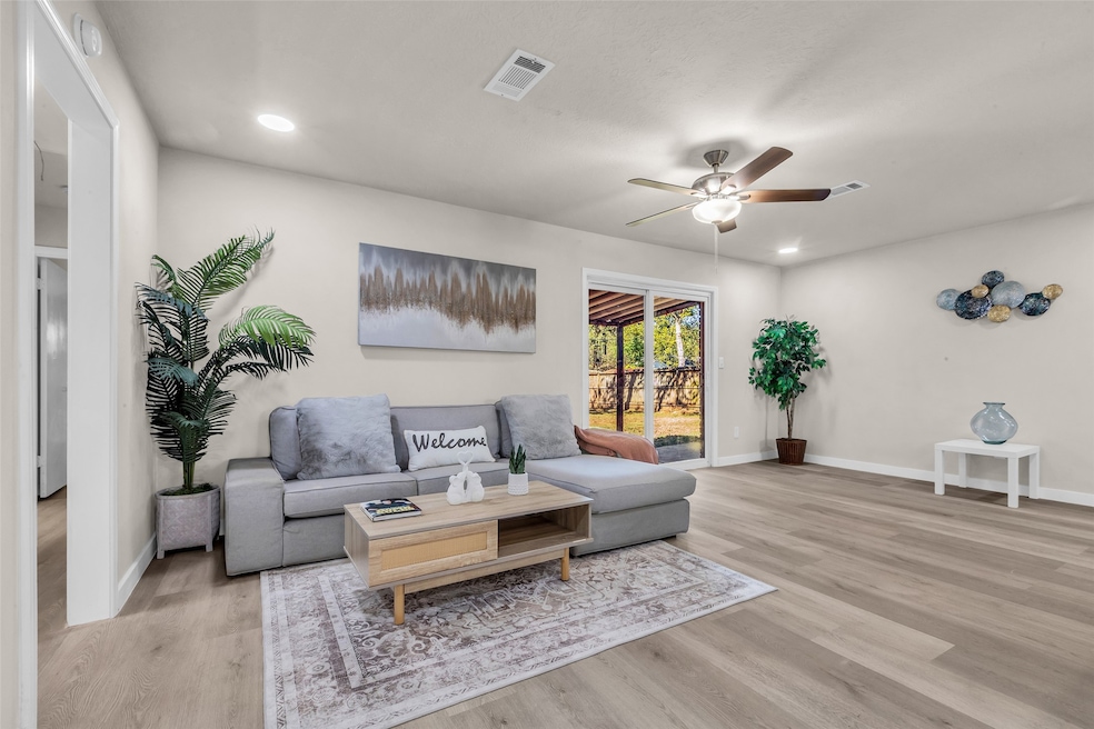 For Rent $1,998/month