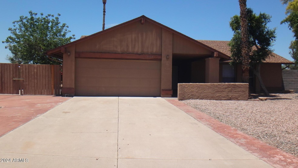 1904 N Arrowhead Cir, Chandler, AZ 85224 - photo 1