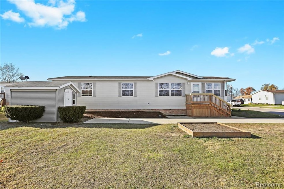 3502 Midsummer Ln, Northville, MI 48167 - photo 1