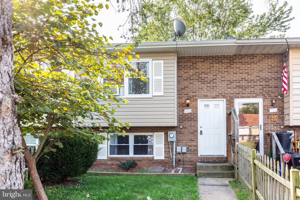 105 Carnival Dr, Taneytown, MD 21787 - photo 1