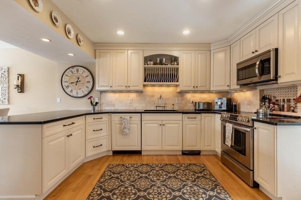 17 Drummer Boy Way, Lexington, MA 02420 - photo 1