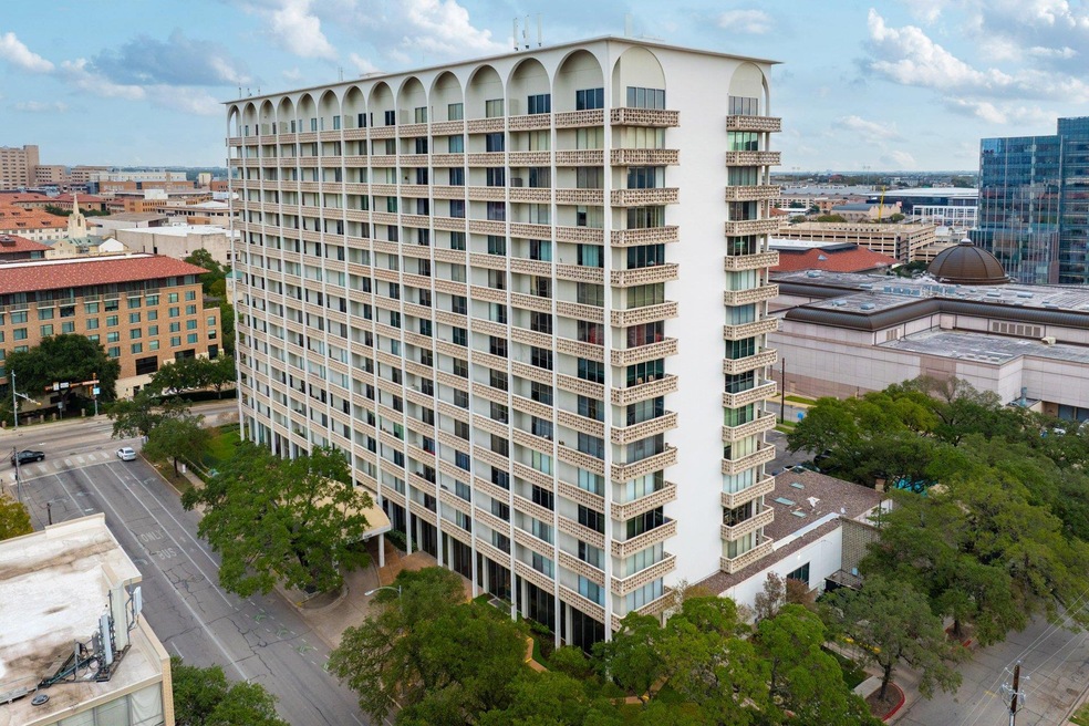 1801 Lavaca St unit 6M, Austin, TX 78701 - photo 1