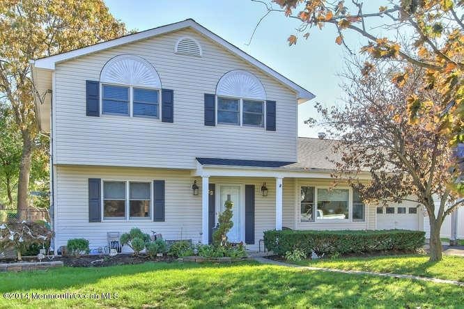 19 Kerry Dr, Hazlet, NJ 07730 - photo 1