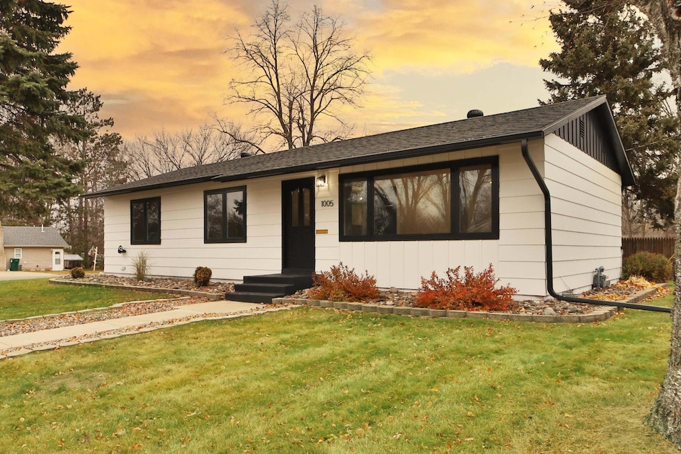 1005 N St NE, Brainerd, MN 56401 - photo 1