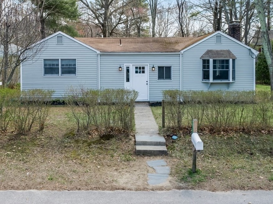 14 S Lakeview Rd, Norton, MA 02766 - photo 1
