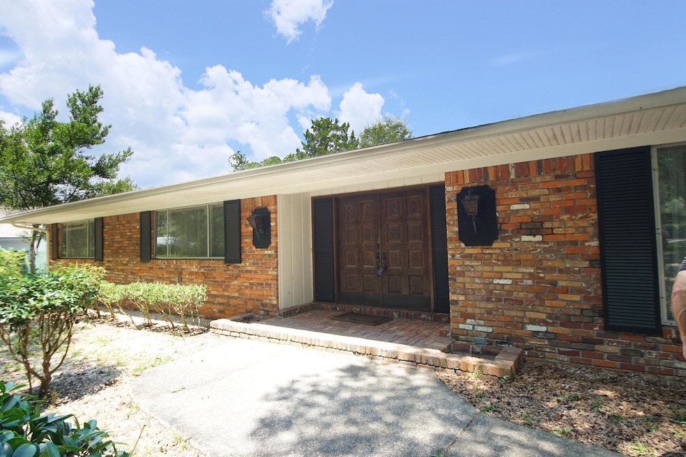 1 Maple Ave_Front