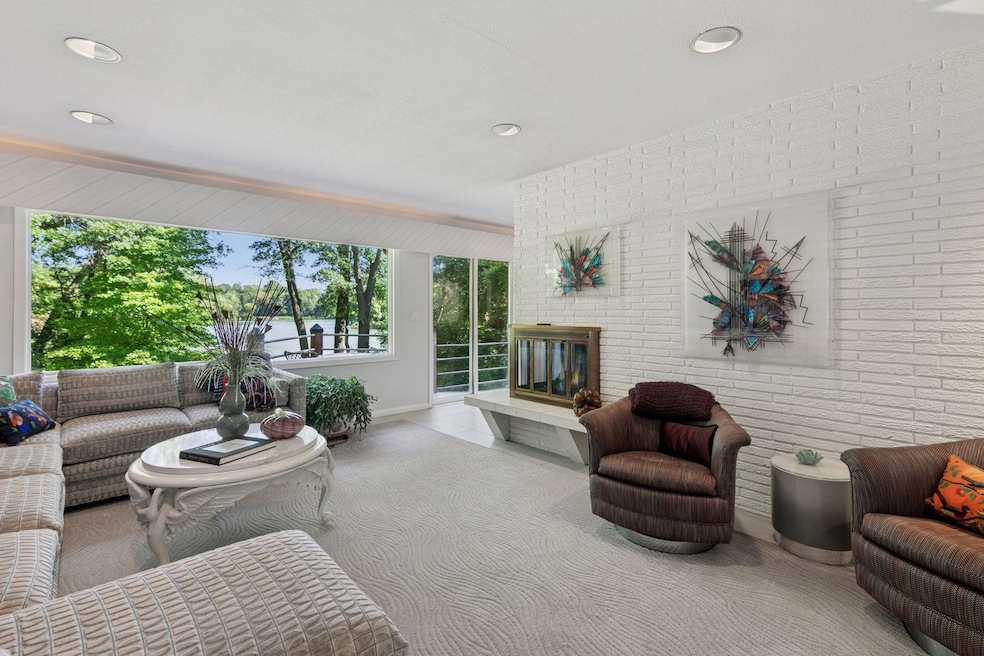 6940 Valley View Rd, Edina, MN 55439 - photo 1