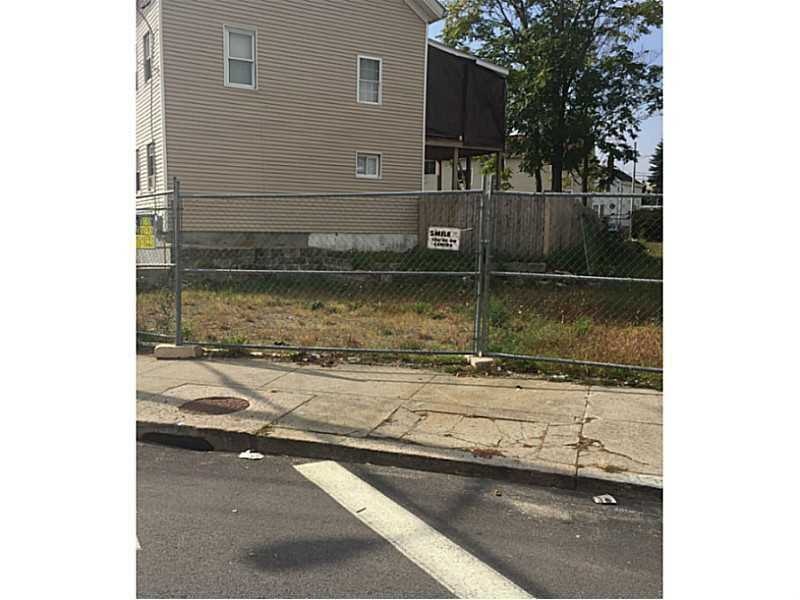 745 Main St, Pawtucket, RI 02860 - photo 1