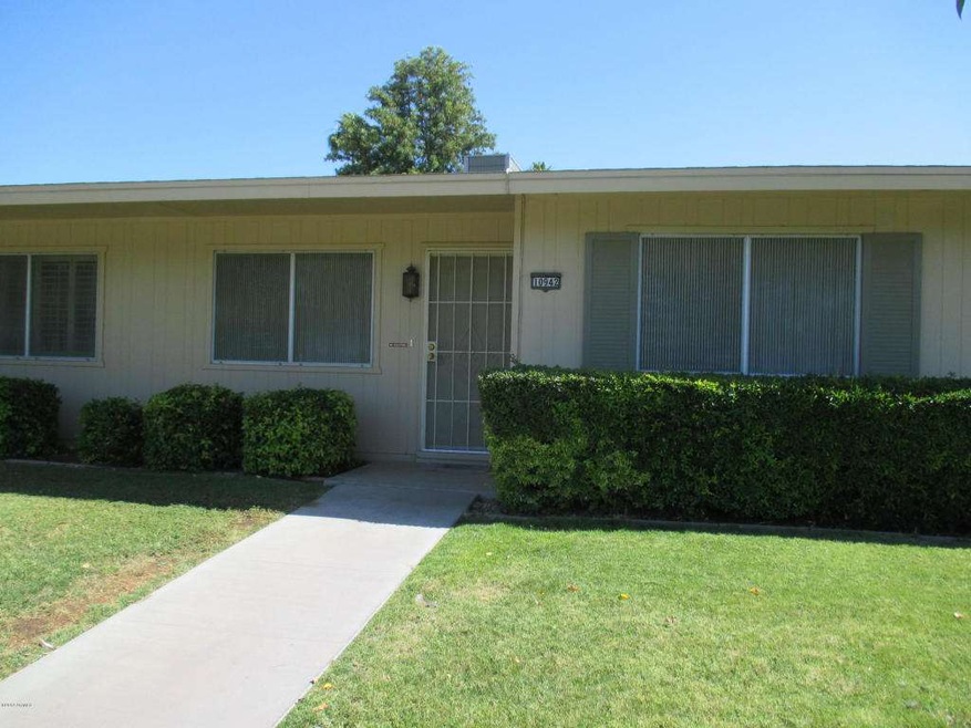 10942 W Santa fe Dr, Sun City, AZ 85351 - photo 1