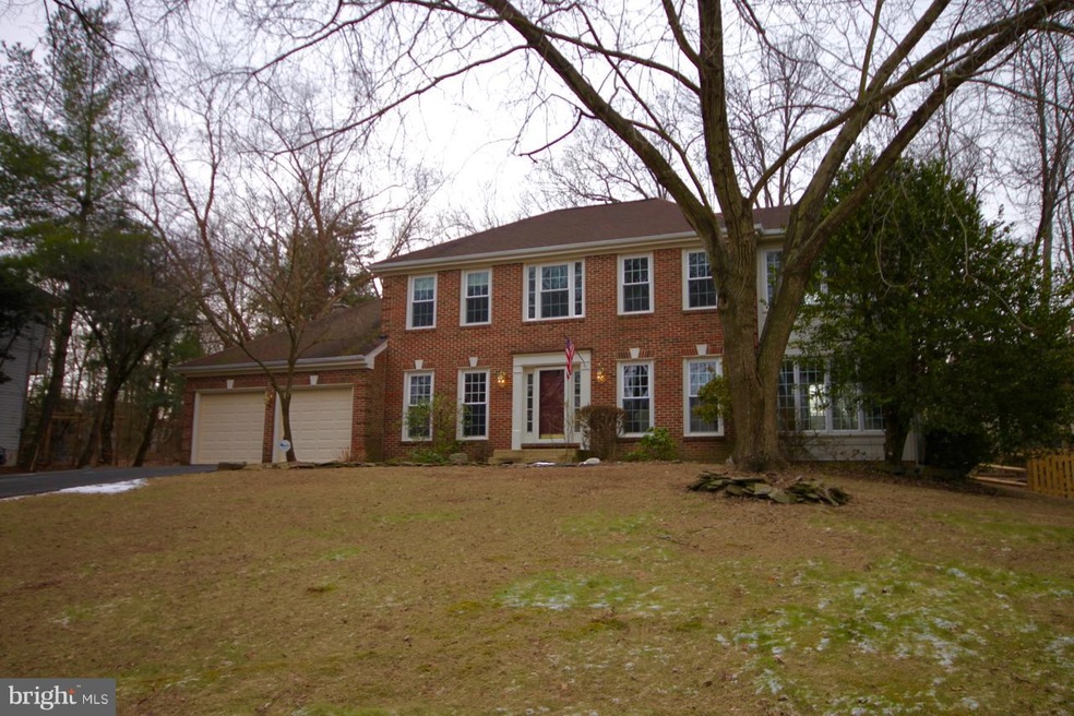 6184 Snowhill Ct, Centreville, VA 20120 - photo 1