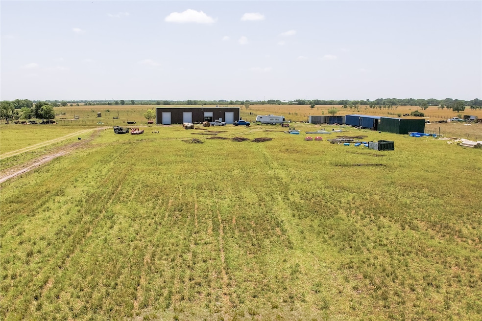 9135 Drachenberg Rd, Beasley, TX 77417 - photo 1