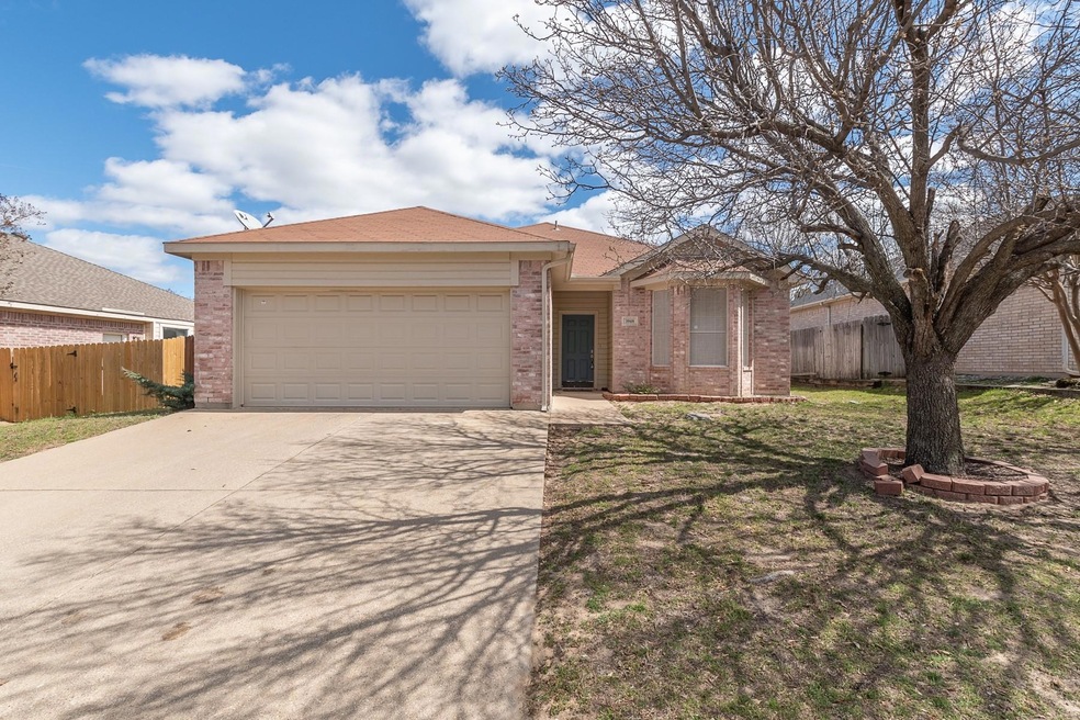 3949 Parkhaven Dr, Denton, TX 76210 - photo 1