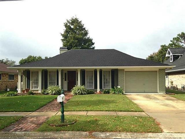 Facade/Exterior Front. Lots of curb appeal