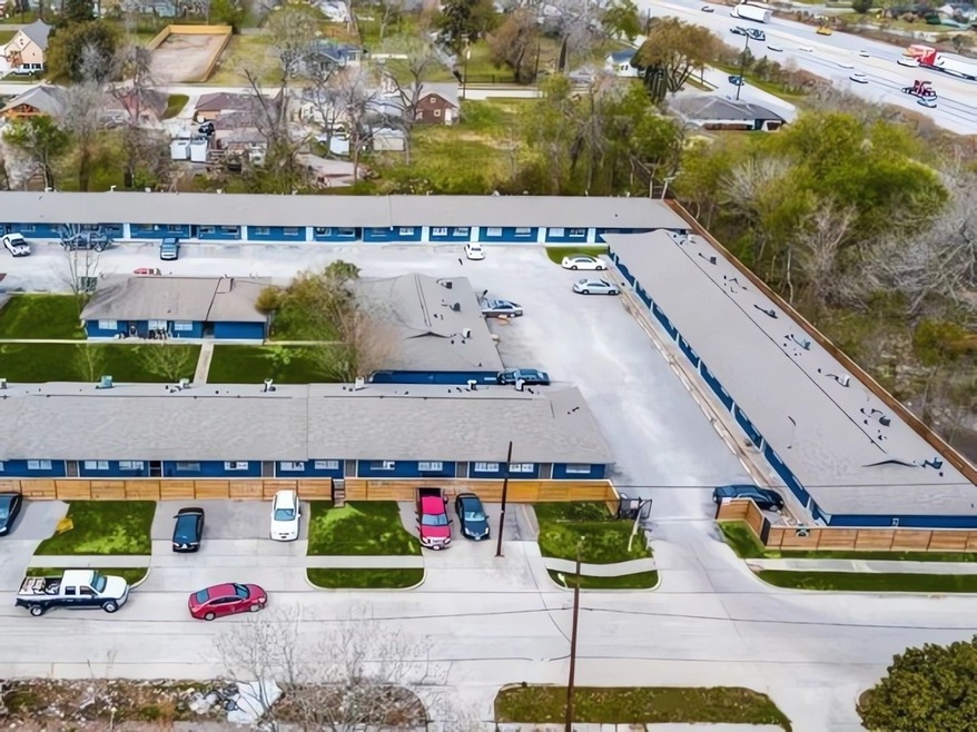 5117 Lavender St unit 5169, Houston, TX 77026 - photo 1