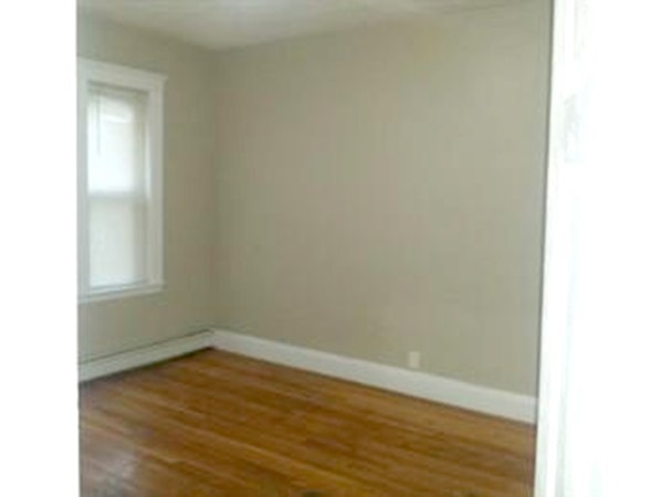 27 Hosmer St, Mattapan, MA 02126 - photo 1