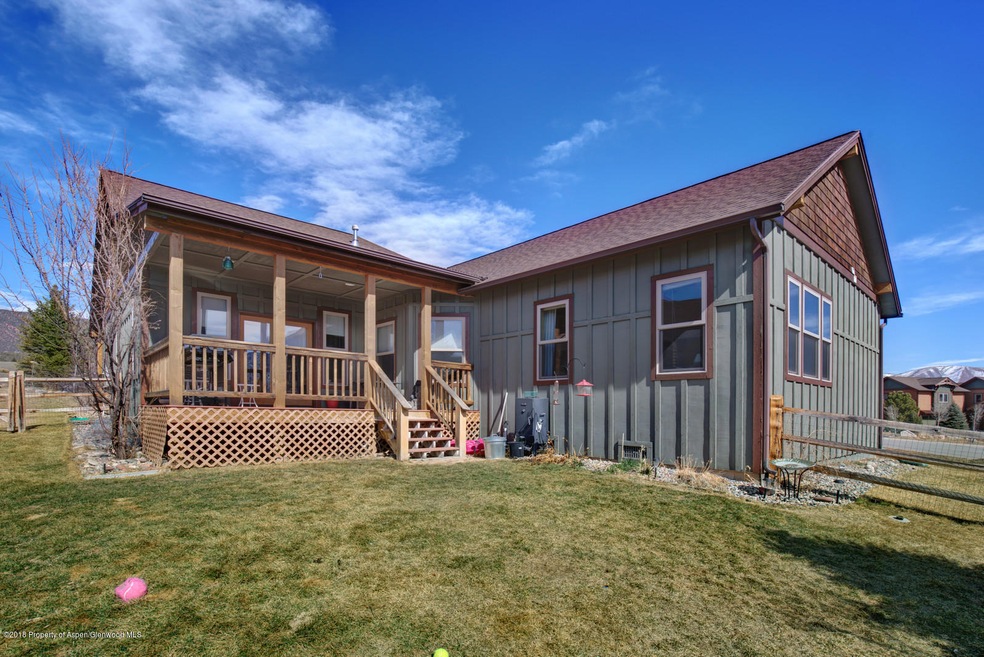 01_877_Ute_Circle-13_mls