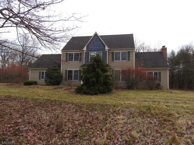 1008 Croton Rd, Pittstown, NJ 08867 - photo 1
