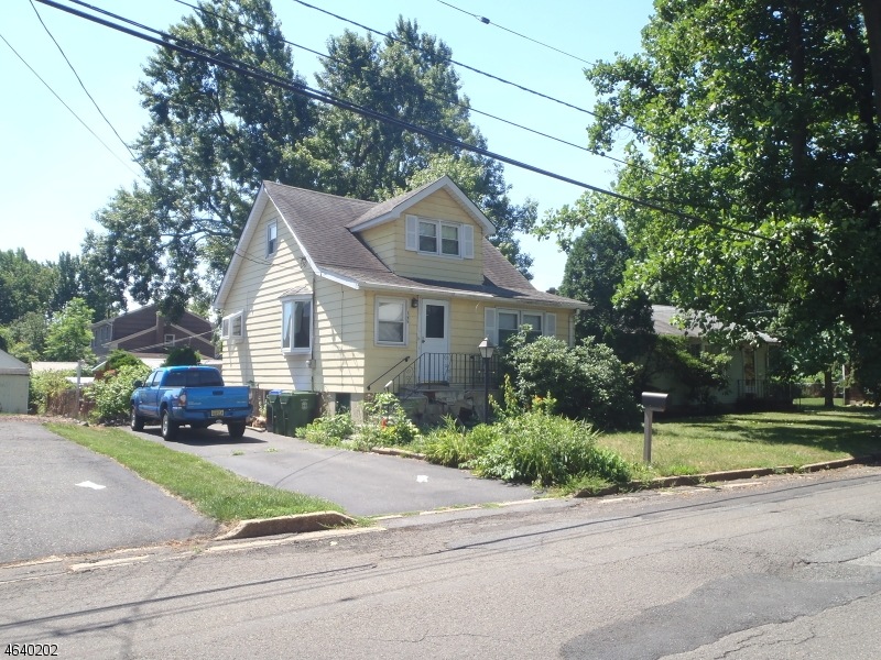 135 Temple St, Edison, NJ 08820 - photo 1