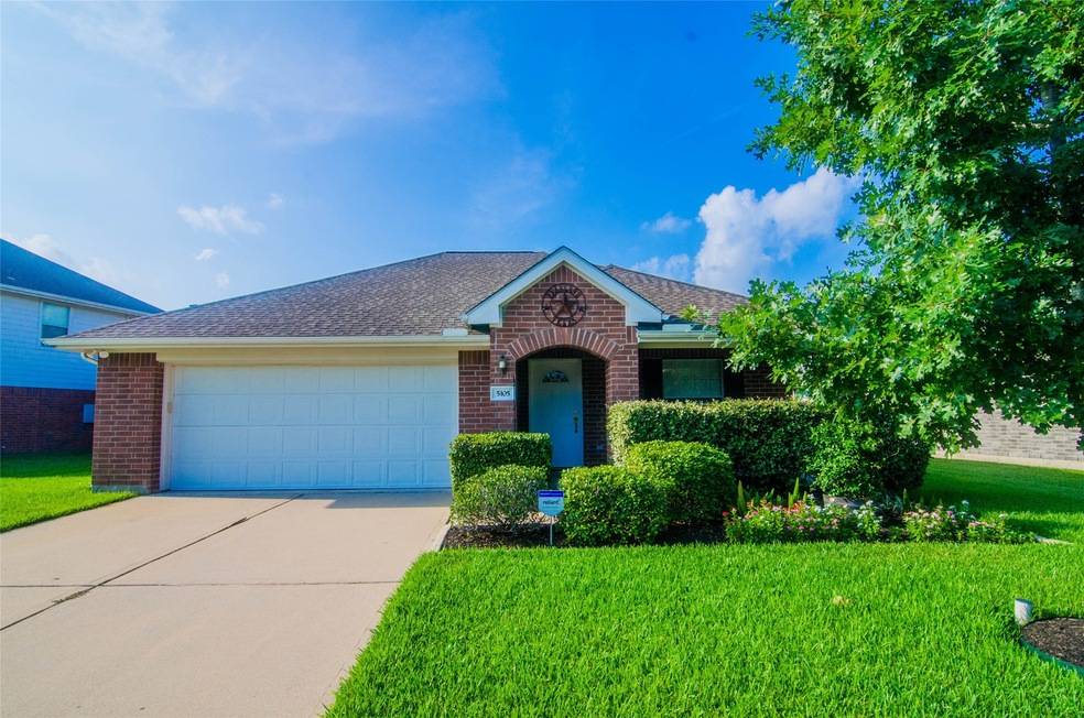 5105 Caprock Dr, Pearland, TX 77584 - photo 1