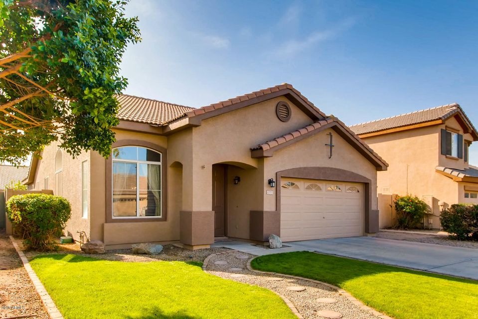 1391 W Armstrong Way Chandler-large-002-