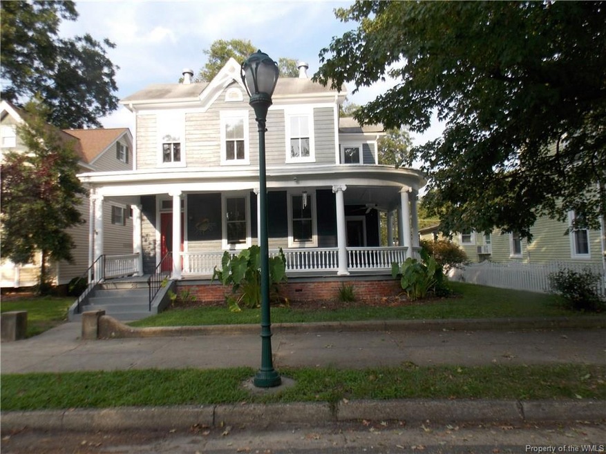 516 Main St, West Point, VA 23181 - photo 1