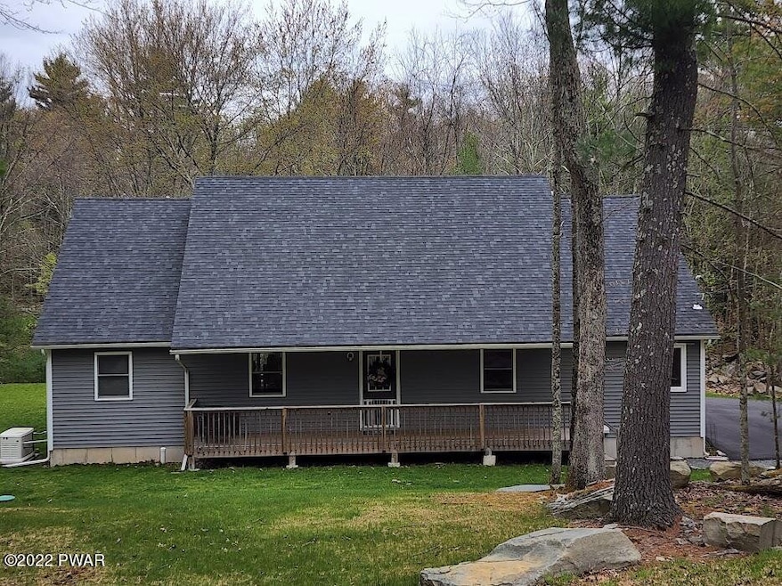 105 Buckeye Ln, Milford, PA 18337 - photo 1