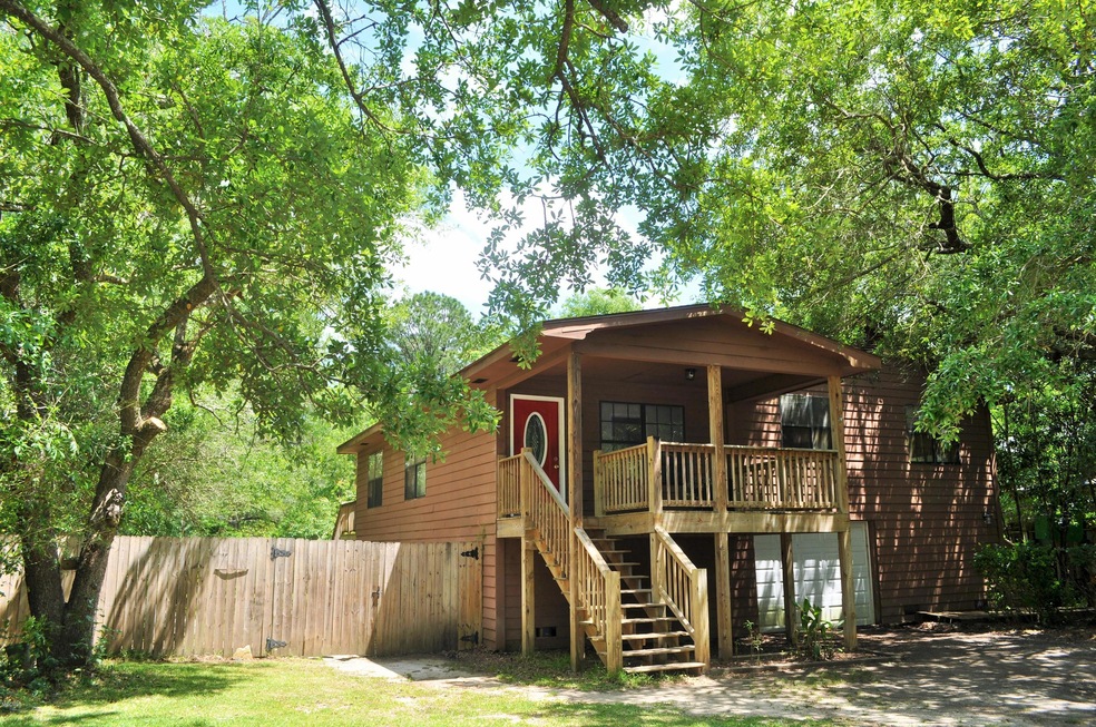 9228 Hardwicke Rd, Moss Point, MS 39562 - photo 1