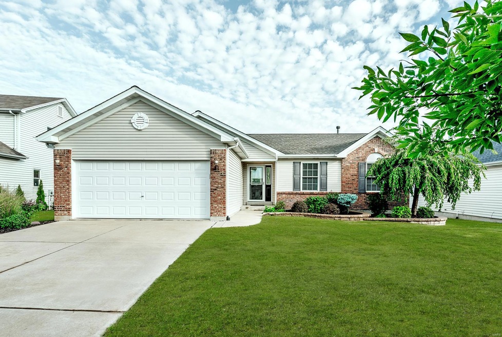 Lovely ranch with a professionally landscaped yard