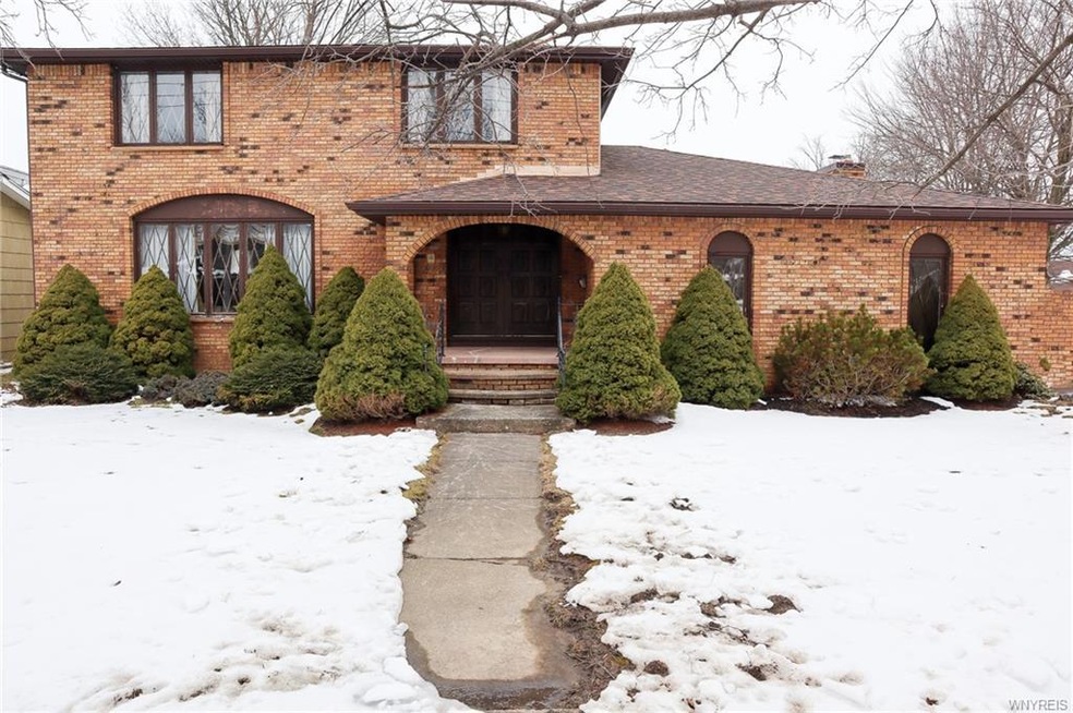 802 Castlebar Dr, North Tonawanda, NY 14120 - photo 1