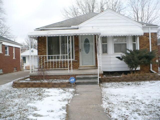 14836 Warwick front ext.