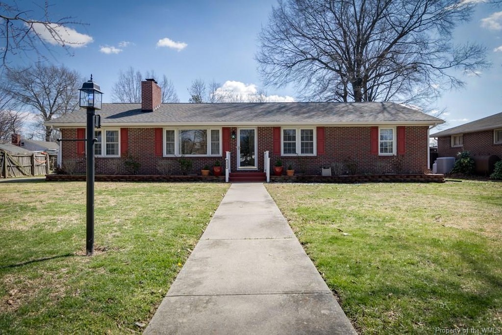 426 20th St, West Point, VA 23181 - photo 1