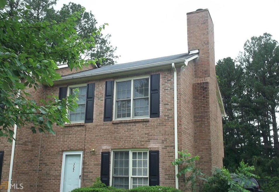 727 Redland Dr, Jonesboro, GA 30238 - photo 1