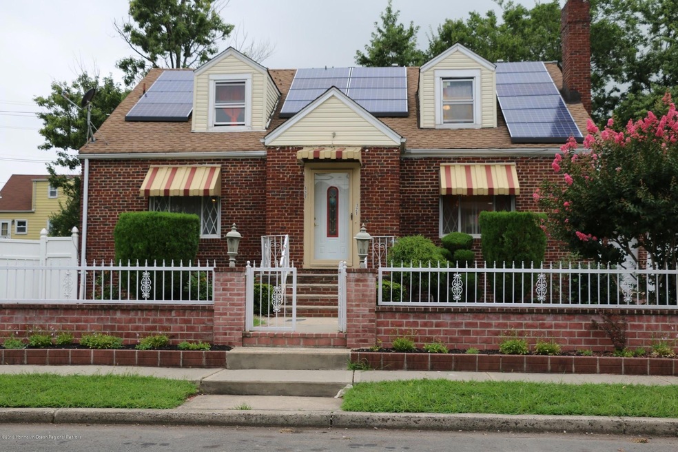 121 Chestnut St, Avenel, NJ 07001 - photo 1