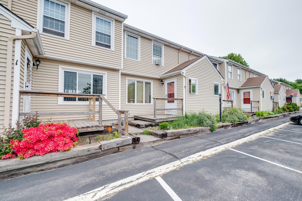 1 Jeanette Ave unit 2, Old Orchard Beach, ME 04064 - photo 1