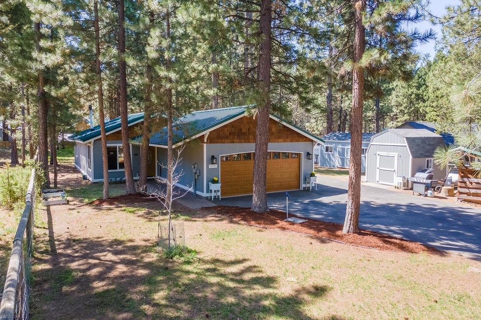 16915 Indio Rd, Bend, OR 97707 - photo 1