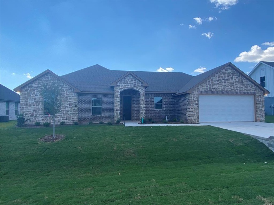 3324 Windcrest Dr, Granbury, TX 76049 - photo 1