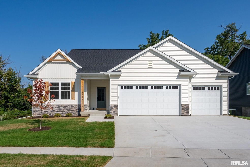 4926 Willow Cir, Davenport, IA 52806 - photo 1