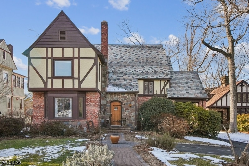 569 Prospect St, Maplewood, NJ 07040 - photo 1