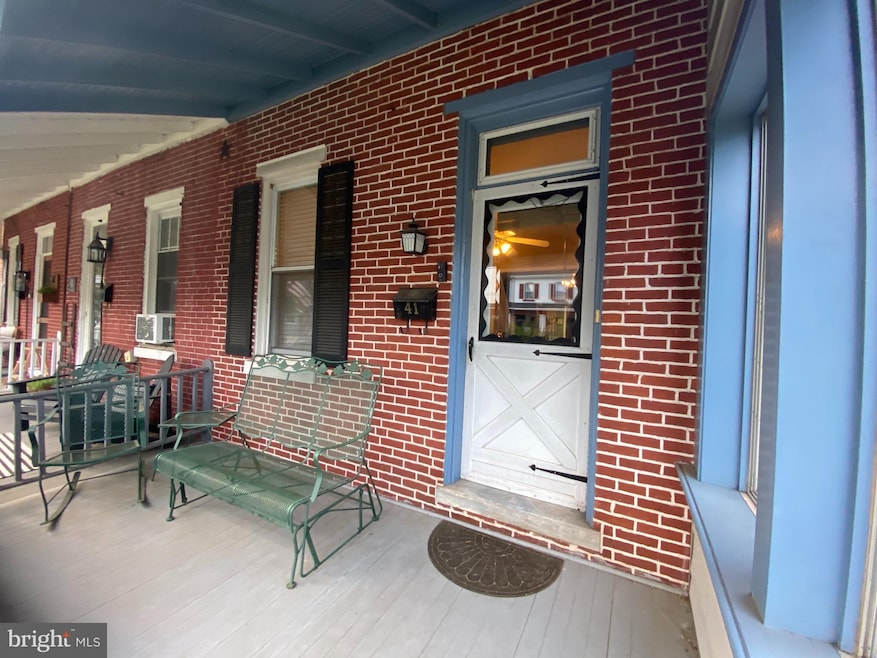 41 E 3rd St, Lansdale, PA 19446 - photo 1