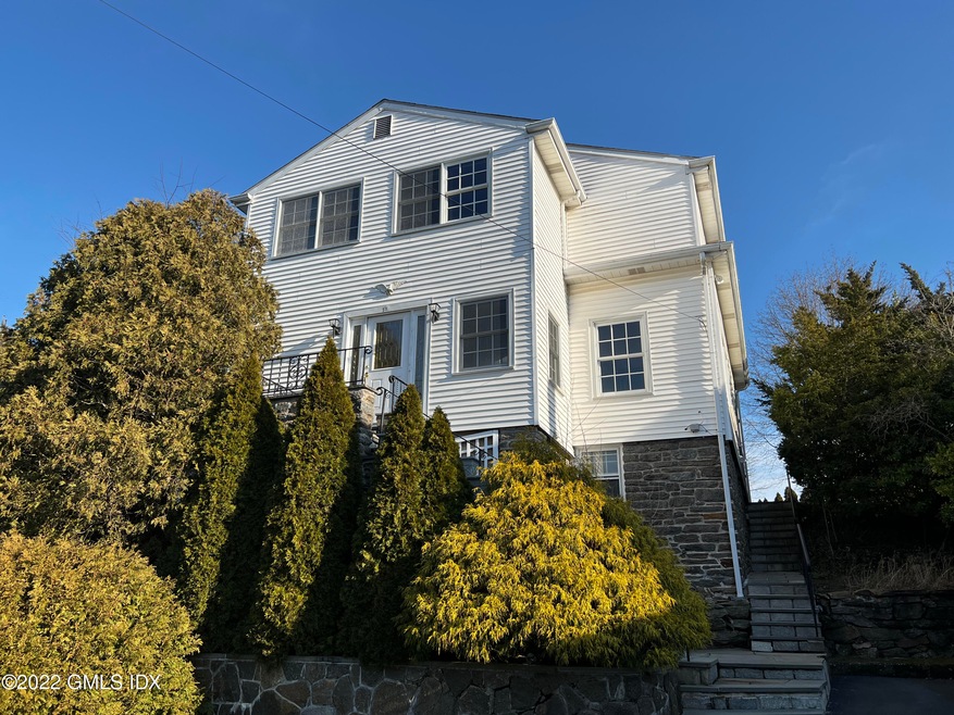 57 Locust St unit Down Stairs, Greenwich, CT 06830 - photo 1